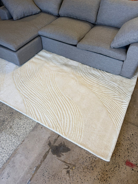 Article "Sno" 8 x 10 Wool Rug