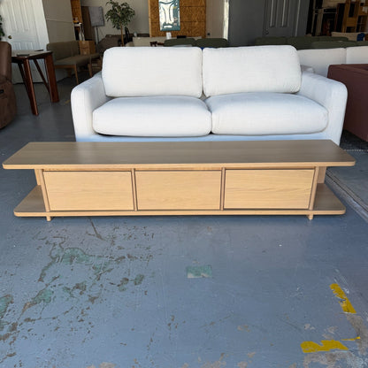 Article "Judith" 79" Media Unit