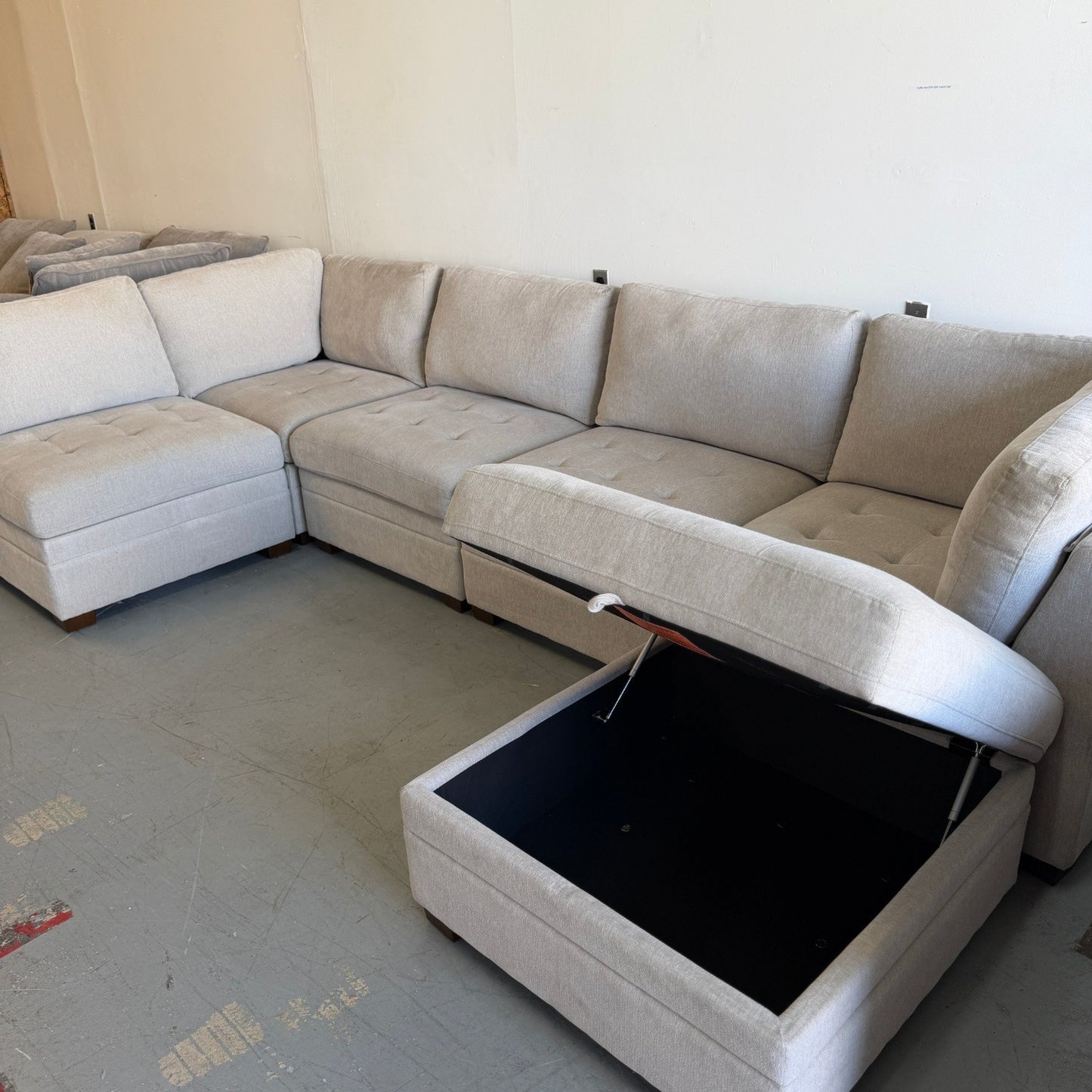 Beige Thomasville Tisdale Modular Sectional