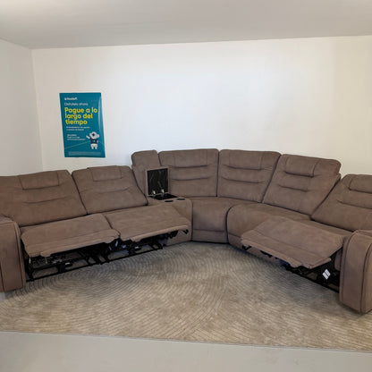 Brown "Carmelo" Reclining Sectional