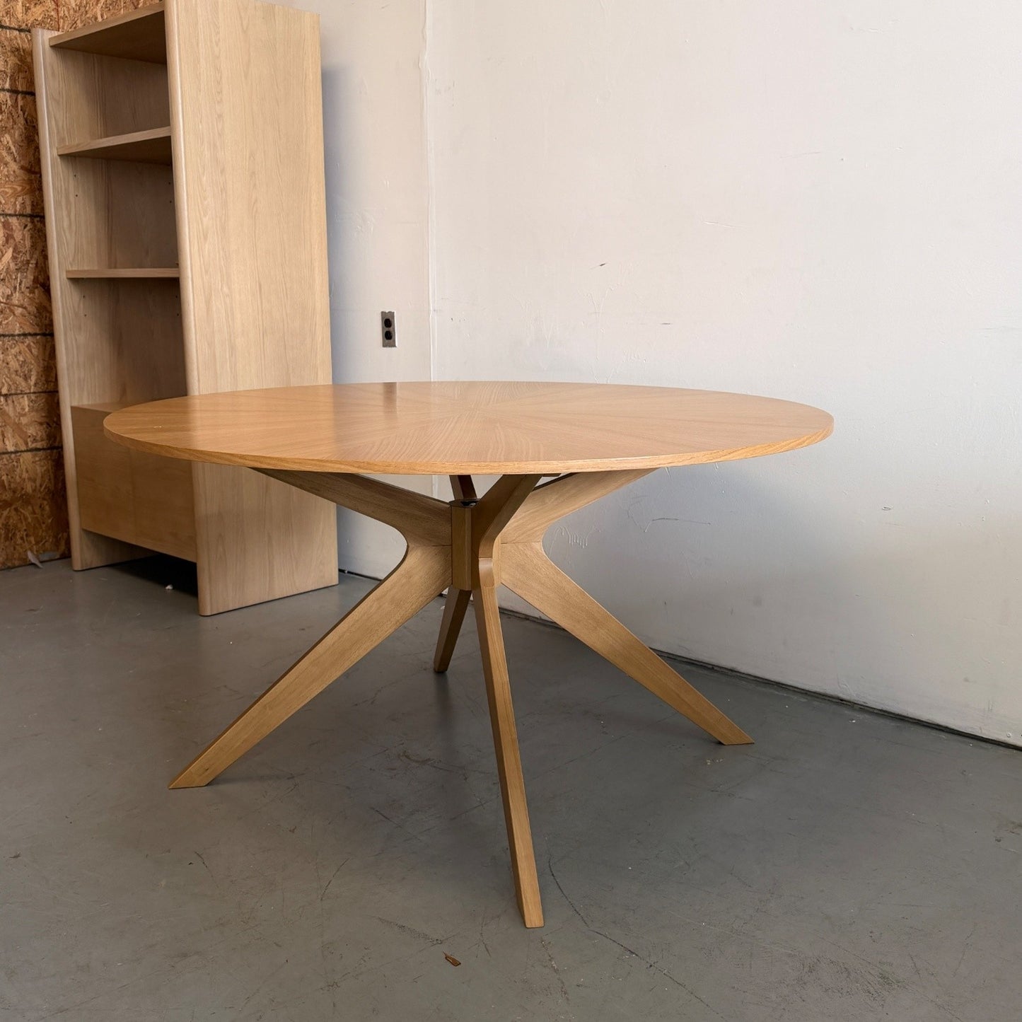 Article Conan 54" Round Dining Table In Oak