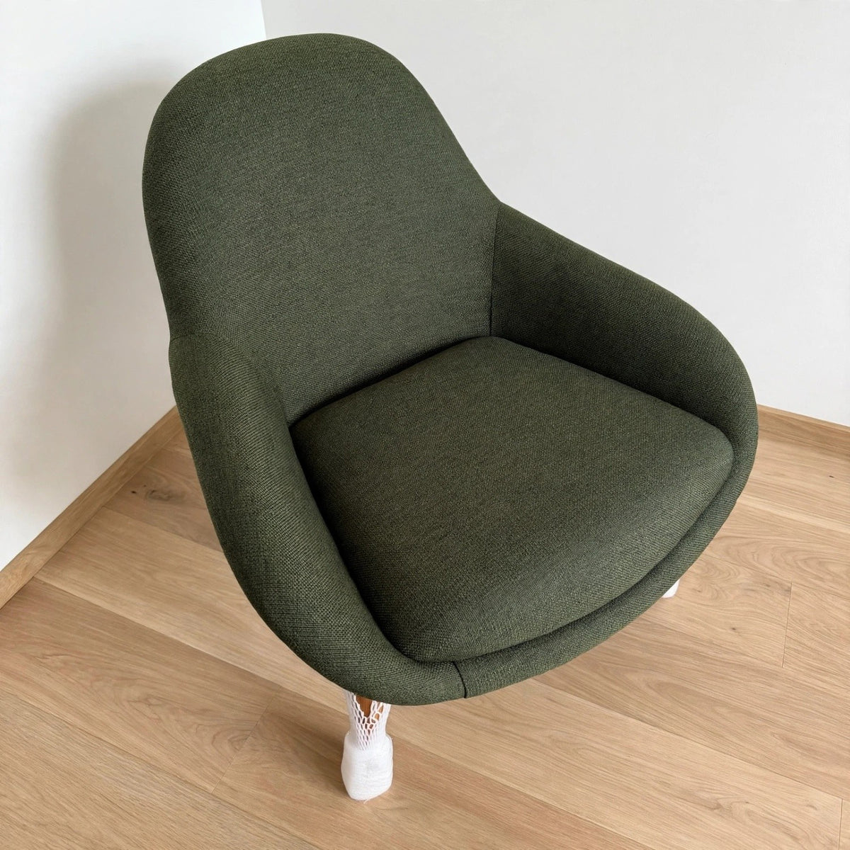 Article "Sunny" 32" Lounge Chair