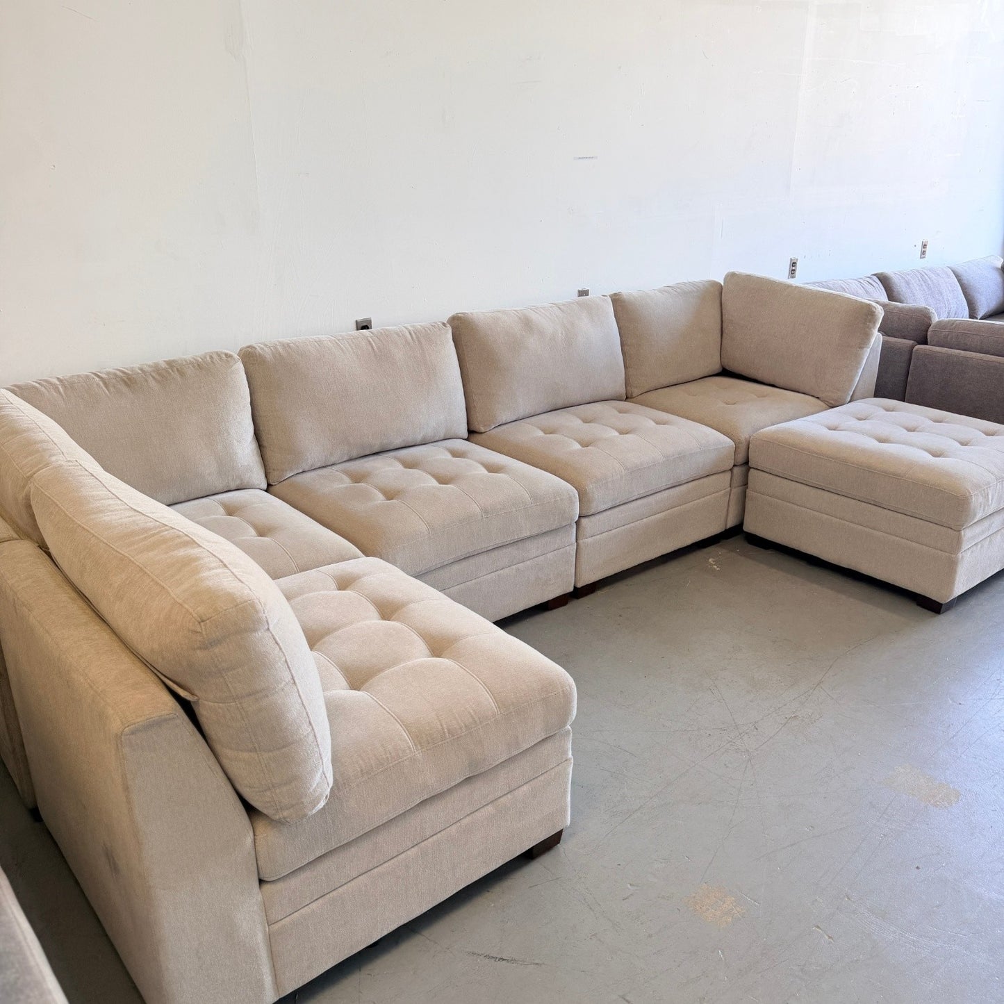 Beige Thomasville Tisdale Modular Sectional