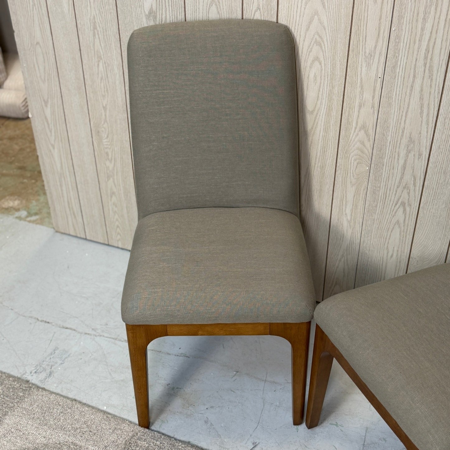 2 Article Rosin High-Back Dining Chair