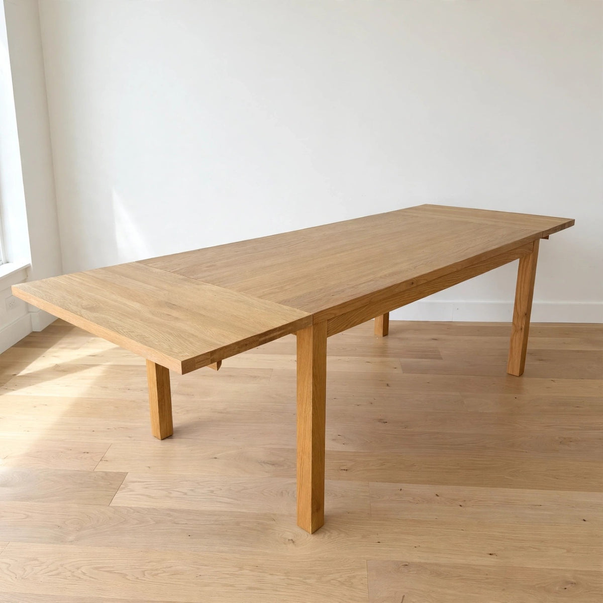 Article "Ashford" 66" - 102" Extendable Dining Table