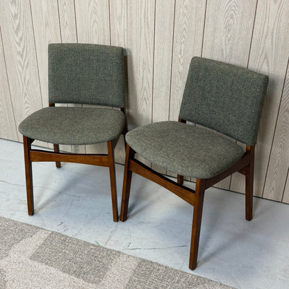 4 Nosh Dining Chair In Walnut and Hemlock Green