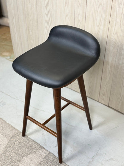 1 Article Sede Black Leather Counter Stool