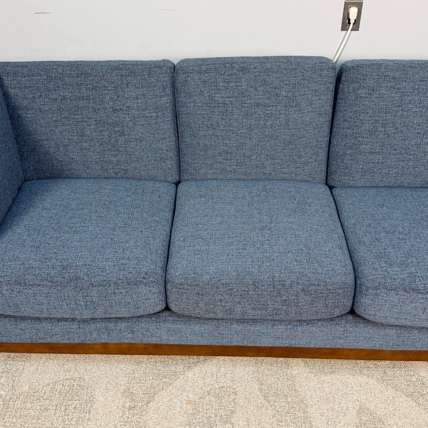 Article "Ceni" Blue Sofa