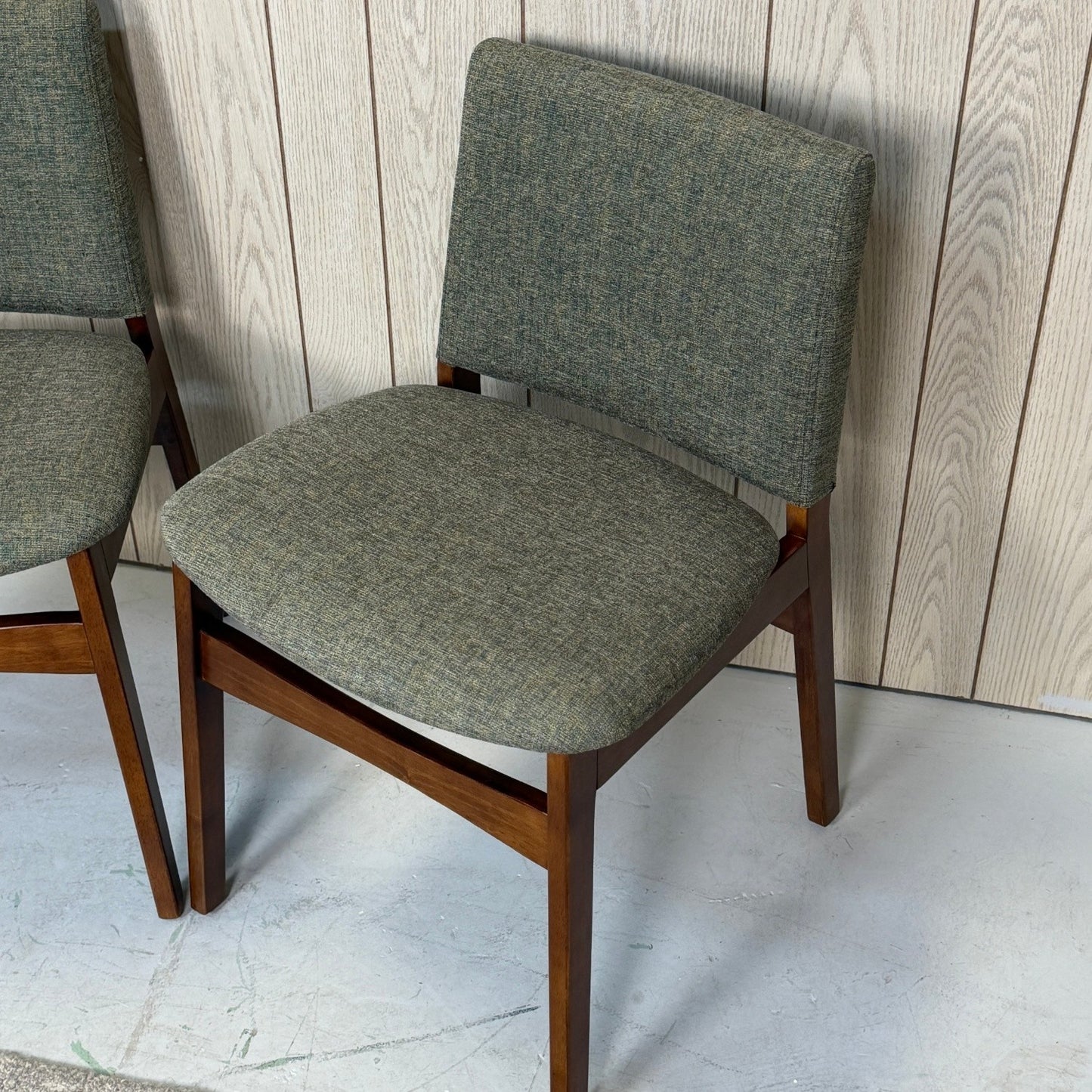 4 Nosh Dining Chair In Walnut and Hemlock Green