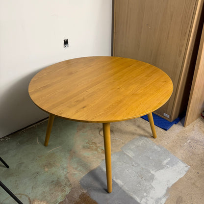 Article "Seno" 47" Round Dining Table
