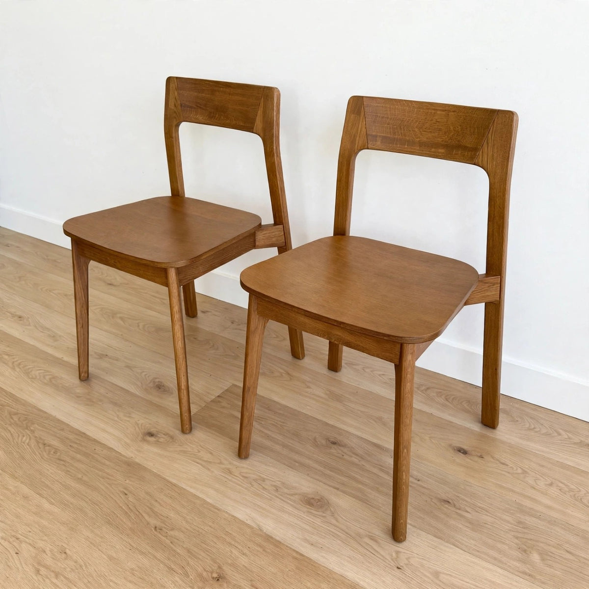 Article "Gusfa" Stackable Dining Chair (Set of 2)