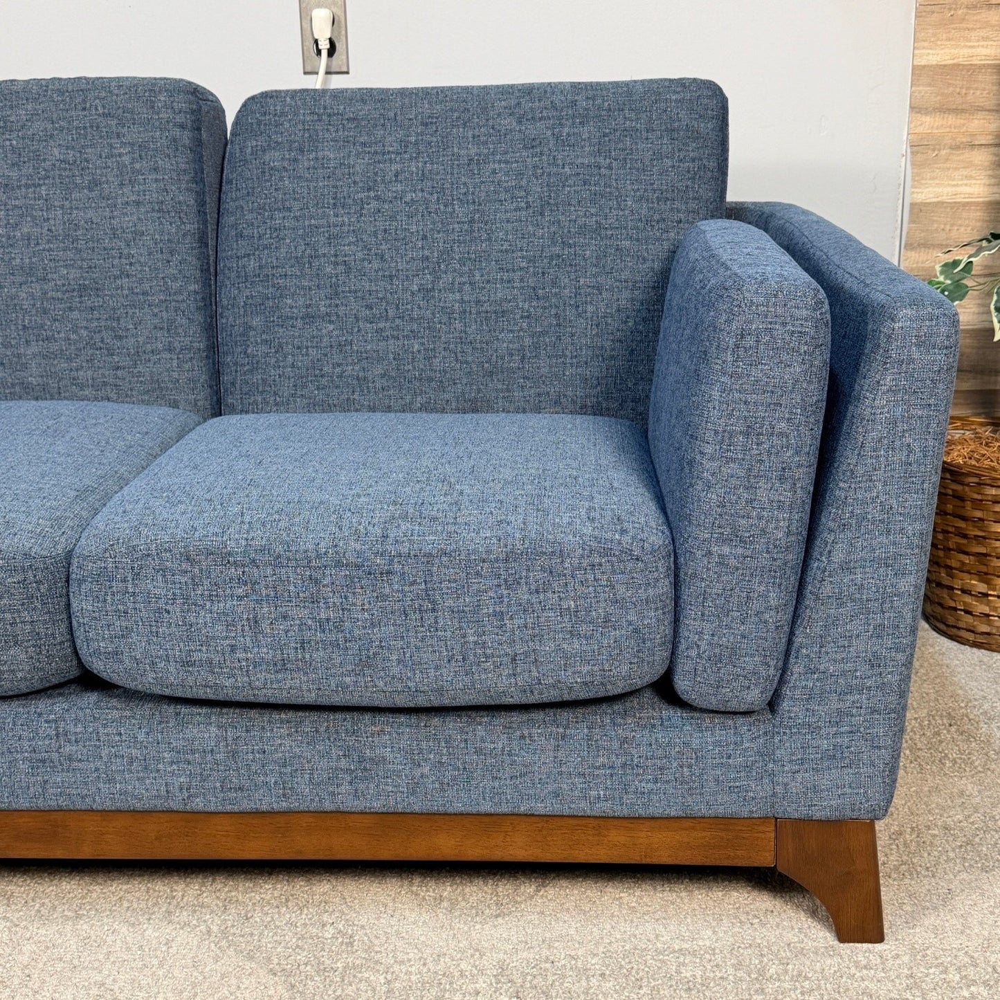 Article "Ceni" Blue Sofa