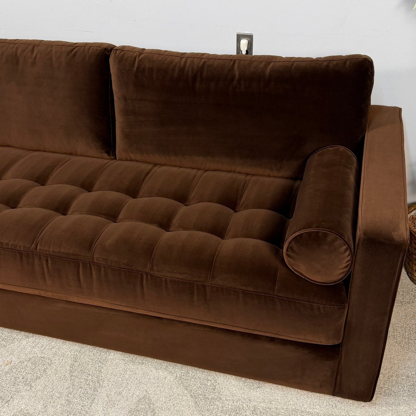 Article "Sven" Tufted Brown Velvet Sofa
