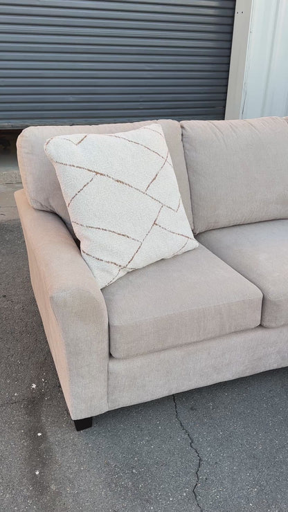 Grey L-Shaped Sectional with Pull-Out Bed